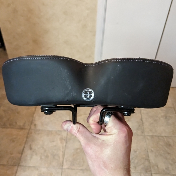 Schwinn Half Bike Seat - Picture 4 of 6